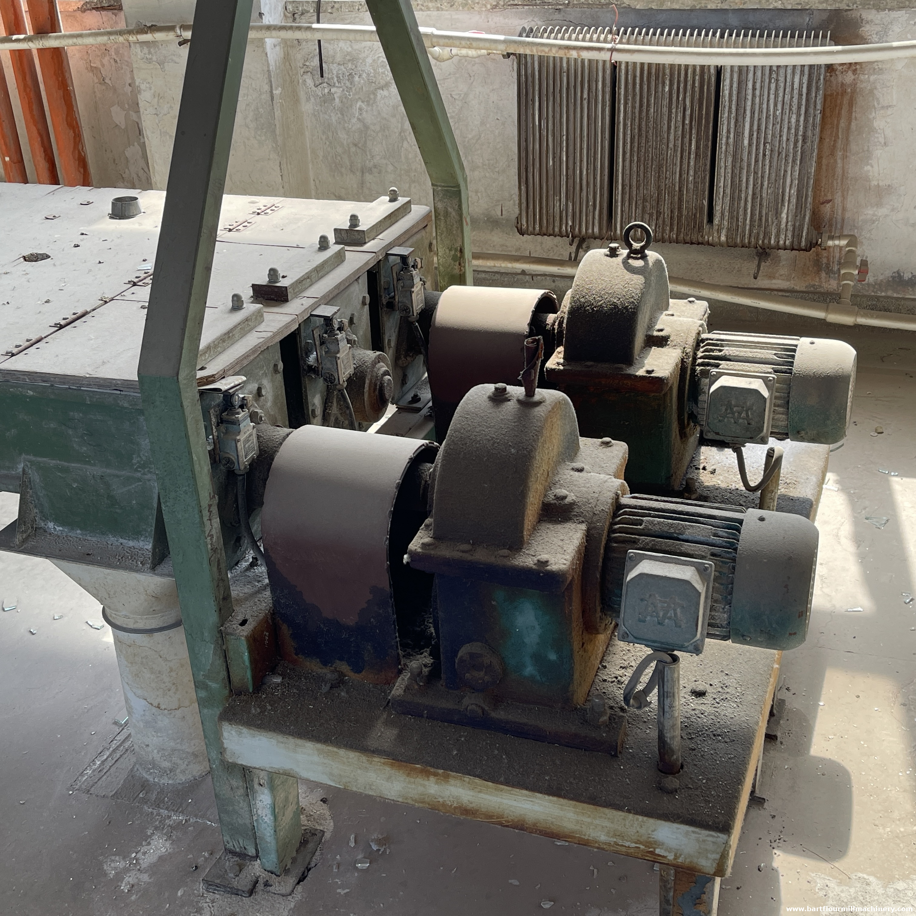 Used Buhler Scaper Conveyors